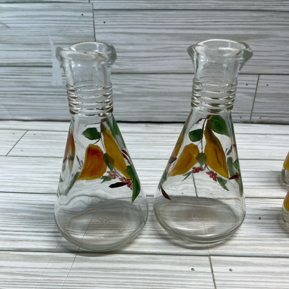 Hazel Atlas Oil & Vinegar Cruet & Sat & Pepper Shaker Set 1960’s - Picture 11 of 13